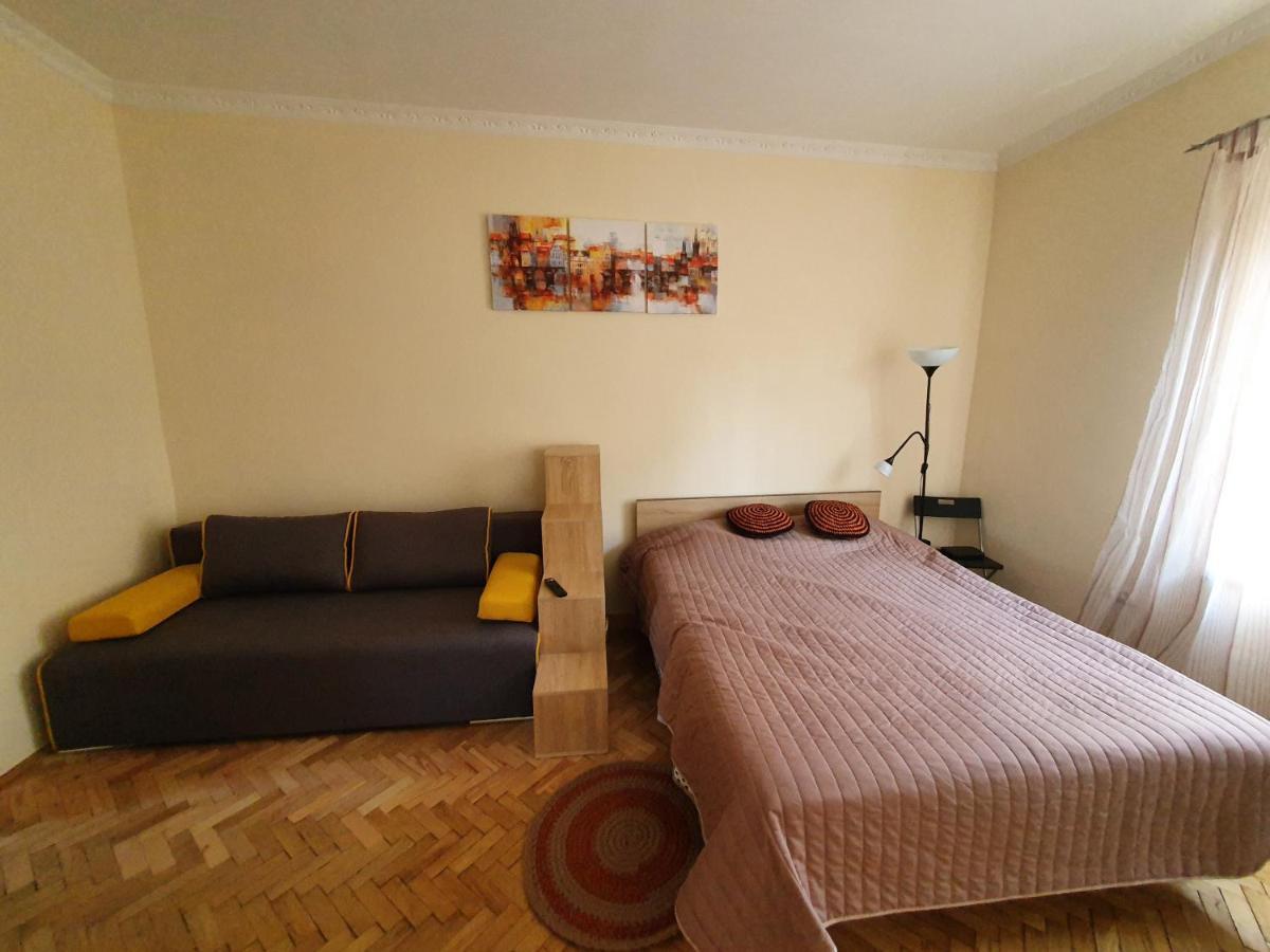Котлярська 1 Leópolis Exterior foto